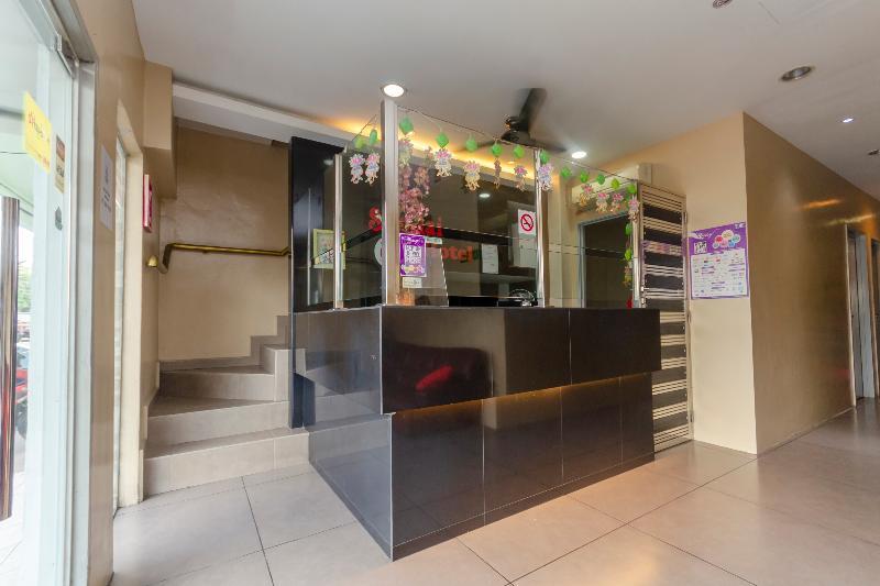 Oyo 1010 Skudai Hotel Екстер'єр фото