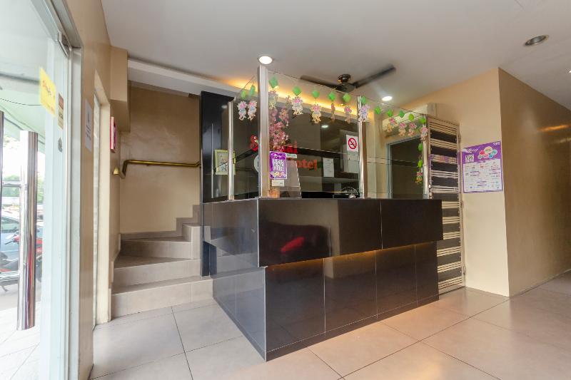 Oyo 1010 Skudai Hotel Екстер'єр фото