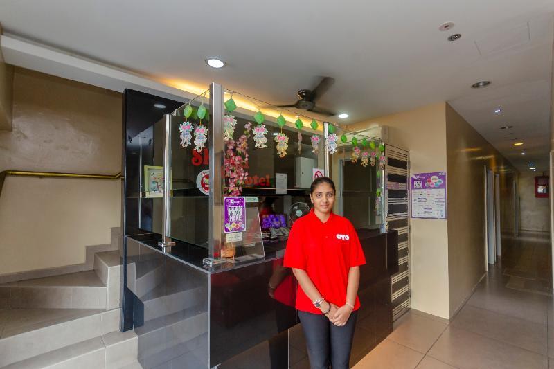 Oyo 1010 Skudai Hotel Екстер'єр фото