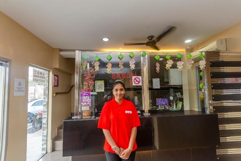 Oyo 1010 Skudai Hotel Екстер'єр фото