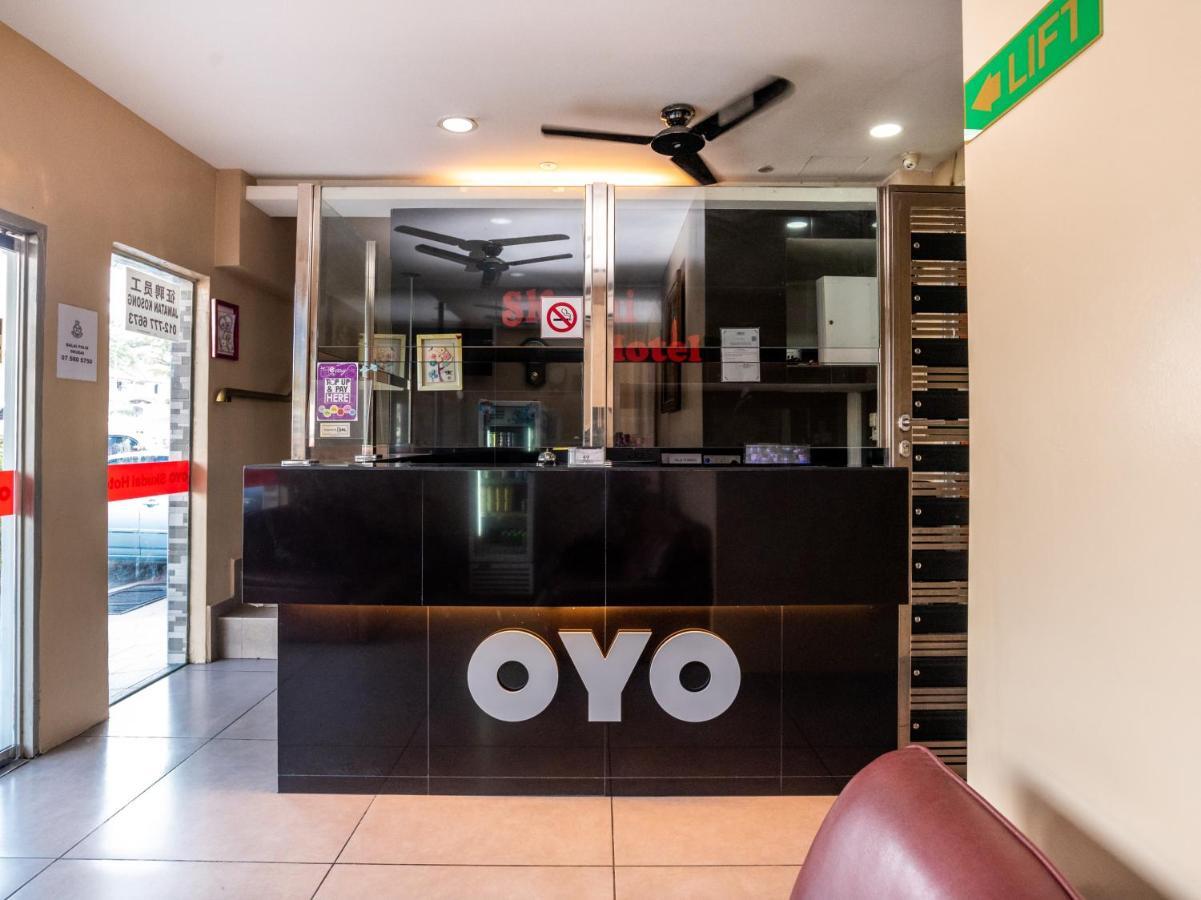Oyo 1010 Skudai Hotel Екстер'єр фото